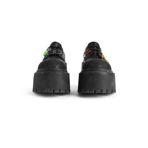 strike挂饰厚底德比鞋