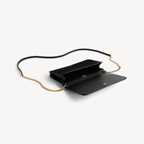 hourglass phone pouch