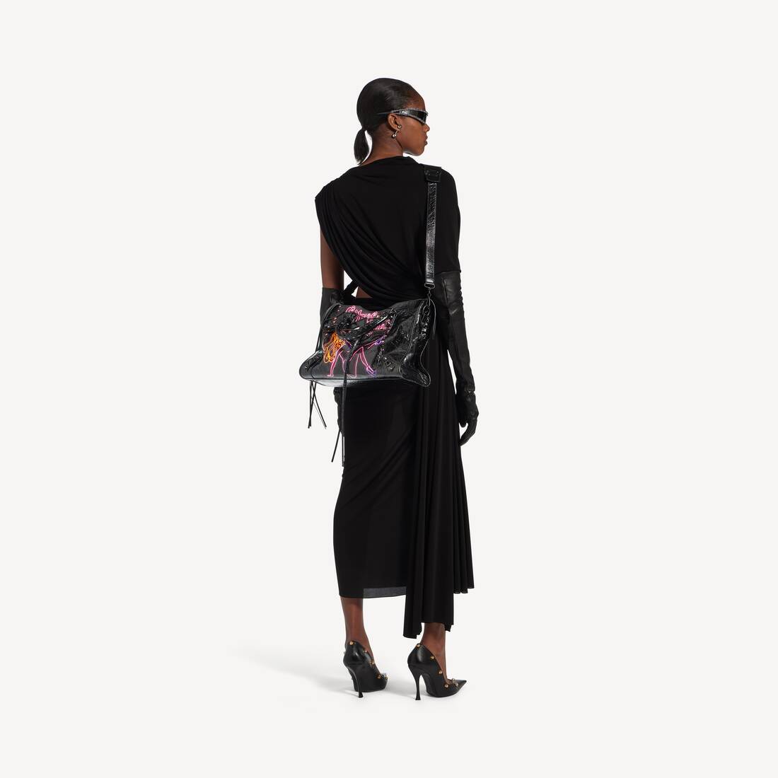 Women's Le City Bag Medium in Black | Balenciaga Croatia EN - Image 9