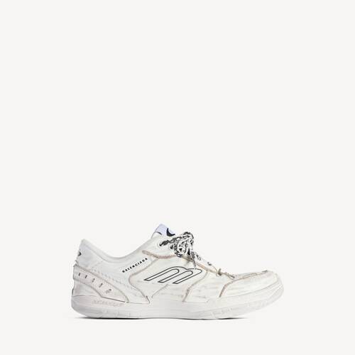hamptons medium worn-out sneaker