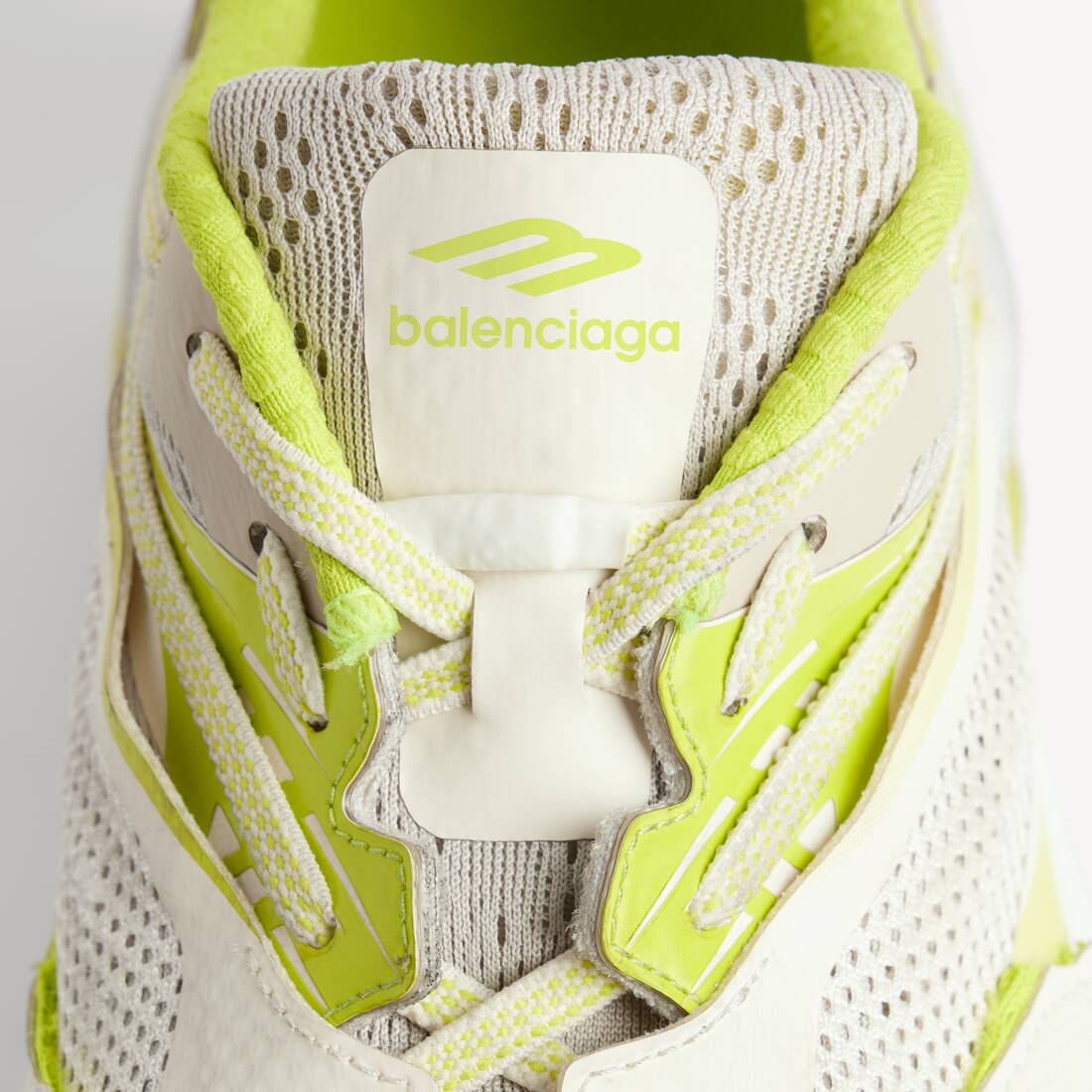 Zapatillas Jet para Hombre en C&aacute;scara De Huevo/lima | Balenciaga Espa&ntilde;a ES - Image 2