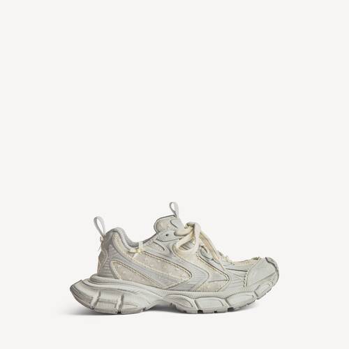 3xl tulle sneaker