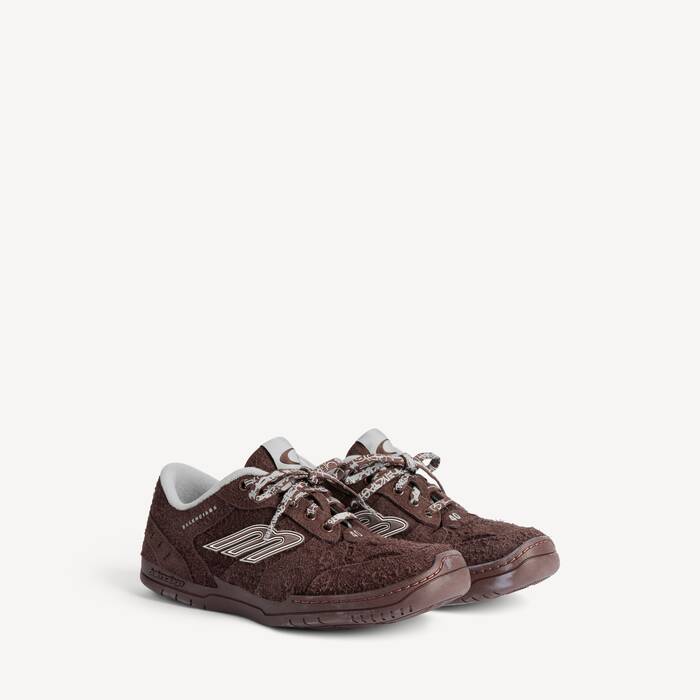 hamptons suede sneaker
