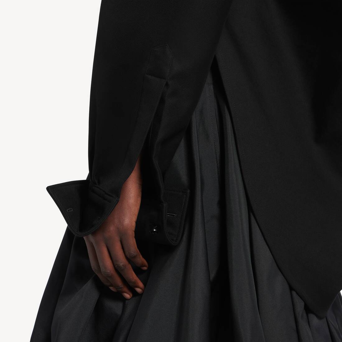Women's Classic Shirt in Black | Balenciaga Saudi Arabia EN - Image 6