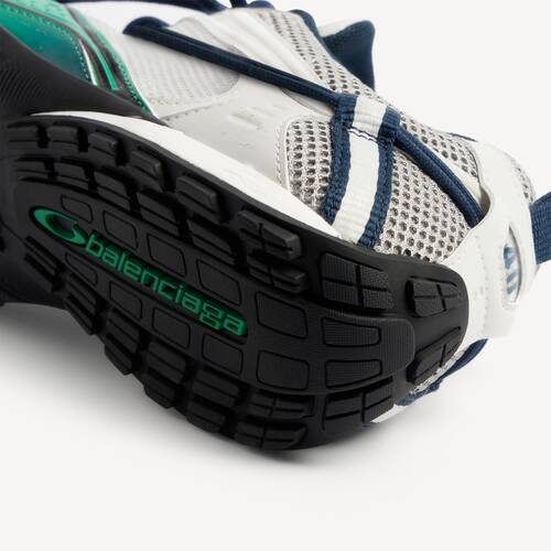 sneaker radar gradient lines