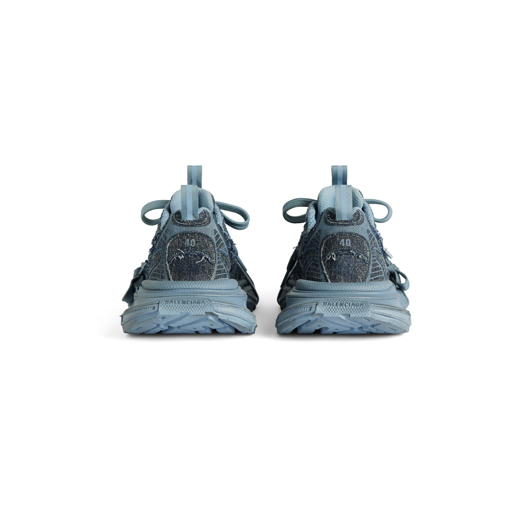 3xl sneaker