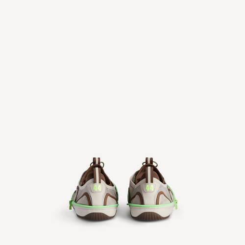 pocket sneaker