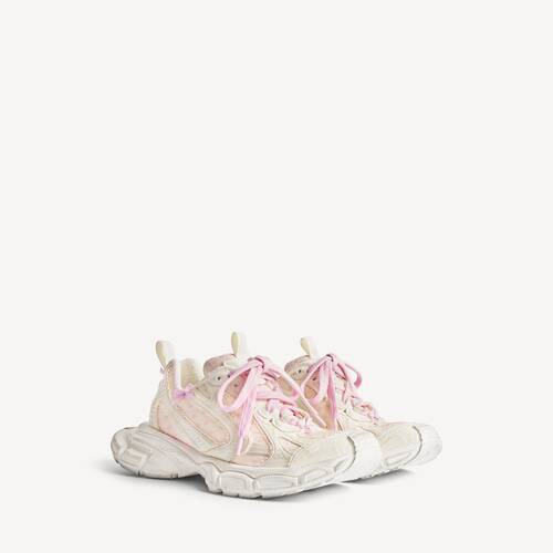 3xl tulle sneaker