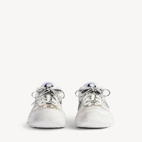 hamptons medium worn-out sneaker