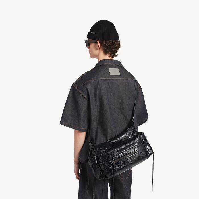 Bolso Cruzado Con M&uacute;ltiples Bolsillos Le City Mediano para Hombre en Negro - Hombre | Balenciaga Espa&ntilde;a ES - Image 2