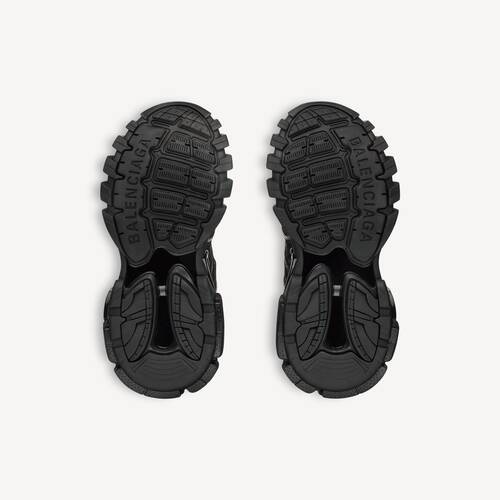 track zip sneaker