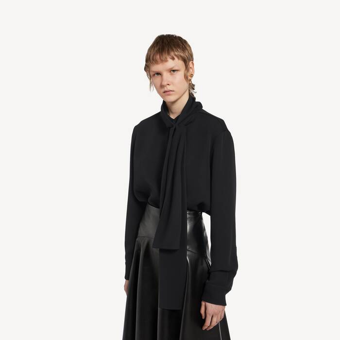 Schalhemd Aus Seidenkrepp  f&uuml;r Damen in Schwarz - Damen | Balenciaga Deutschland DE - Image 1