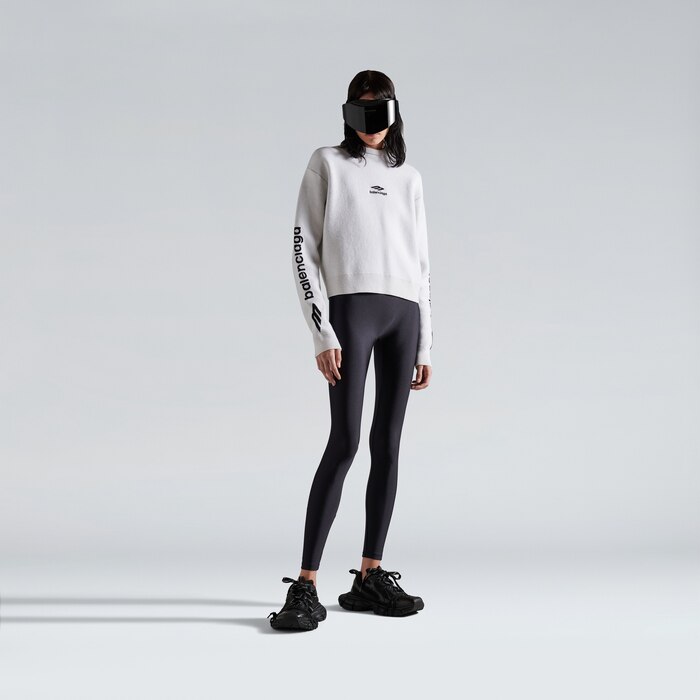 3b sports icon cropped crewneck