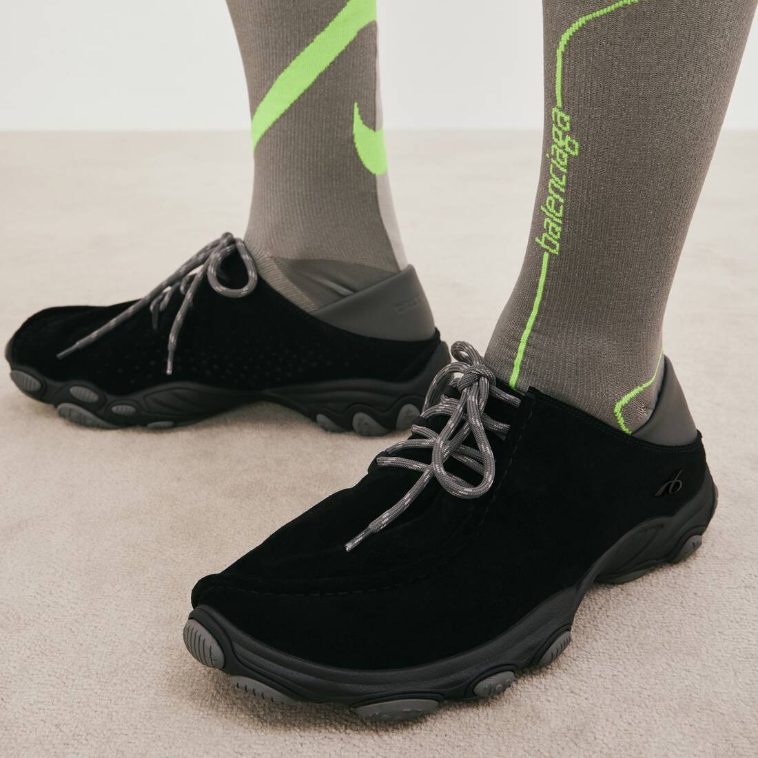 Men's Pace Sneaker in Black | Balenciaga Czech Republic EN - Image 6