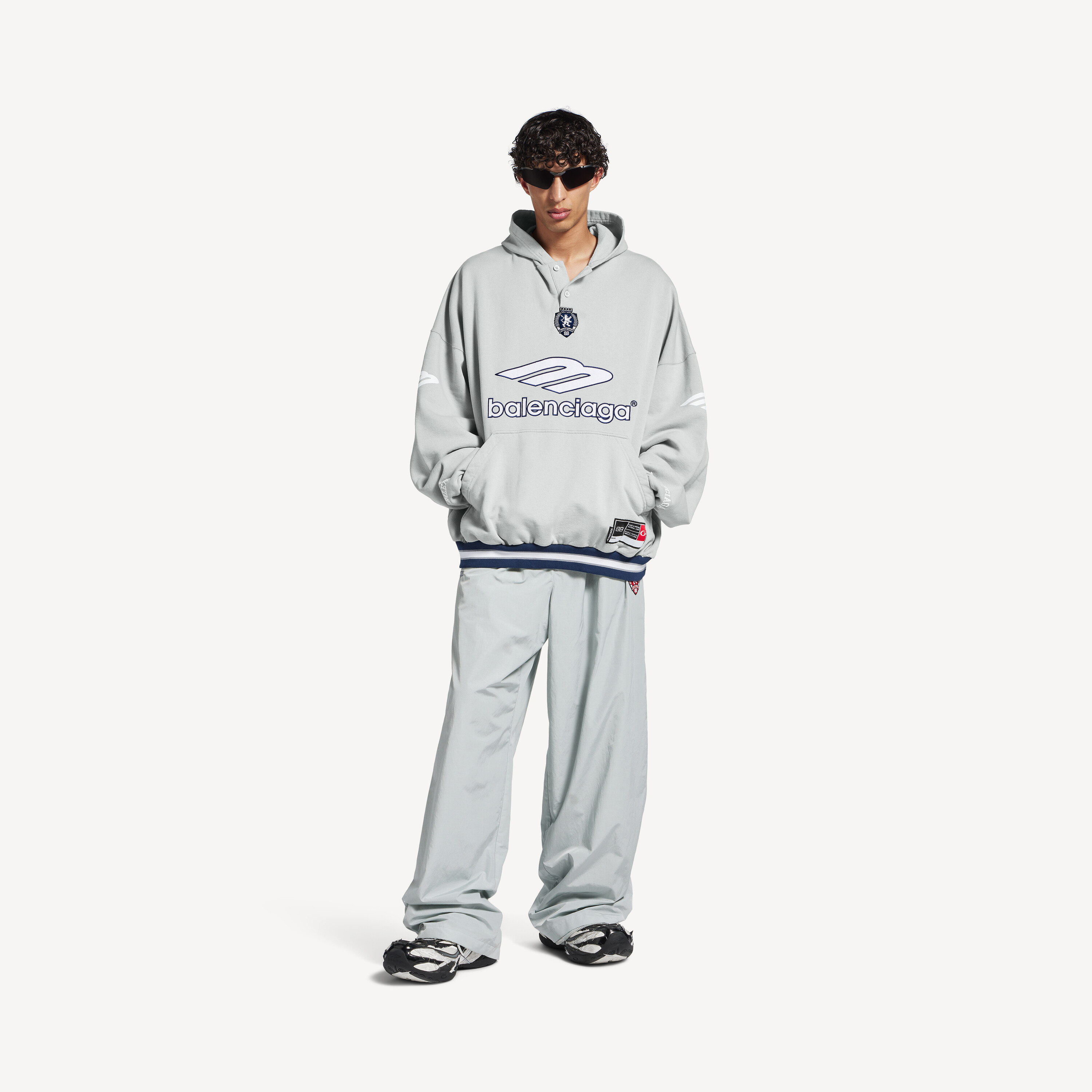 balenciaga グレー サッカーシャツ Men's 3b Football V-neck T-shirt Oversized in Grey/white