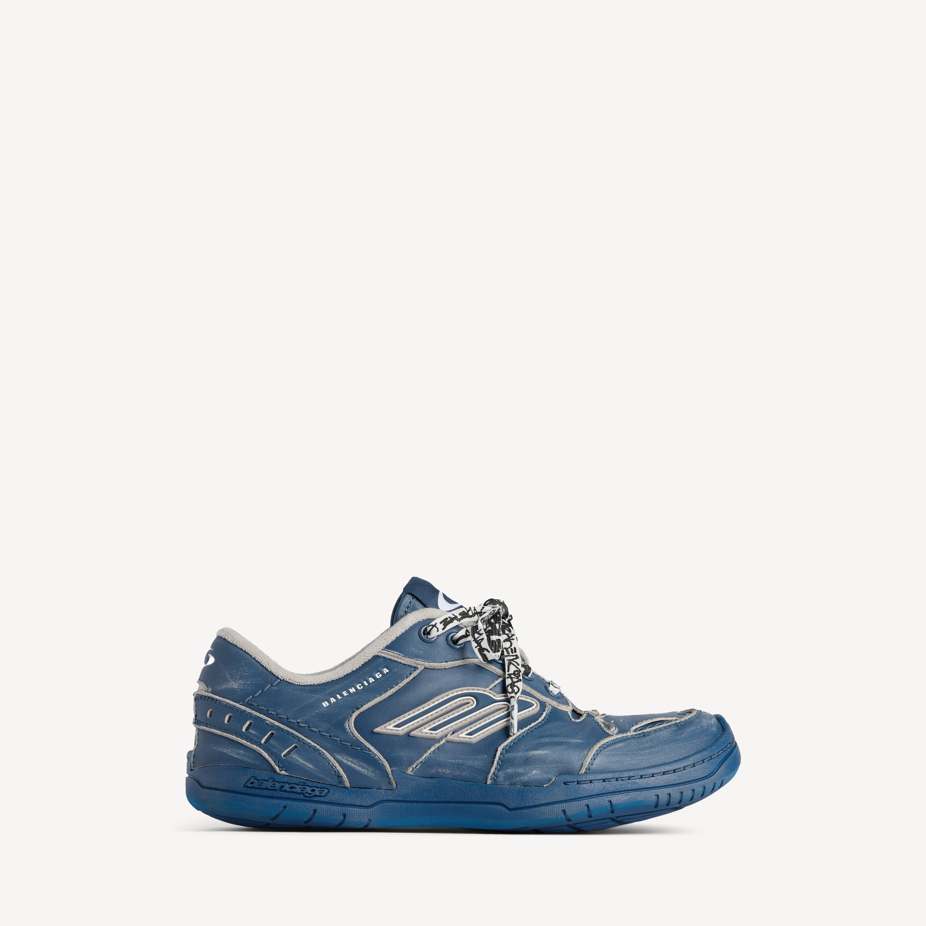Men's Hamptons Medium Worn-out Sneaker in Navy/taupe | Balenciaga US