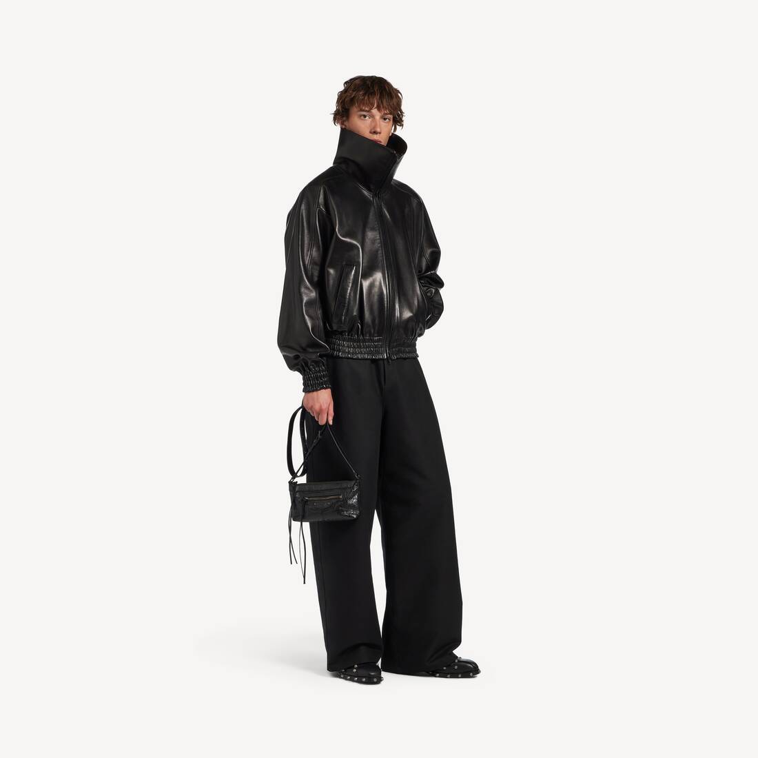 Men's Le City Phone Pouch in Black | Balenciaga Denmark EN - Image 6