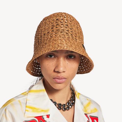 sombrero de pescador de rafia