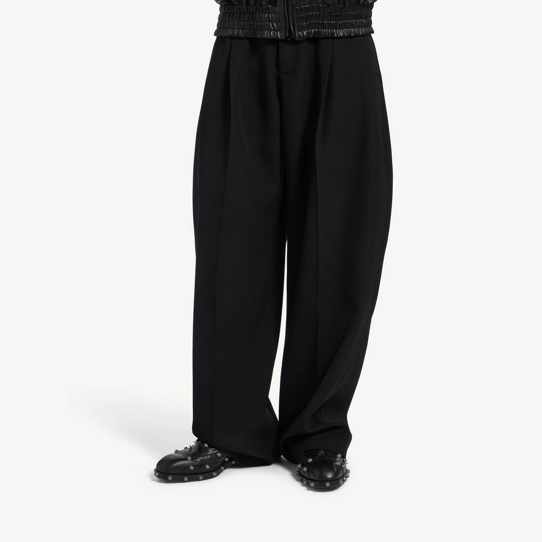 Men's Relaxed Curve Pants in Black | Balenciaga Canada EN - Image 5