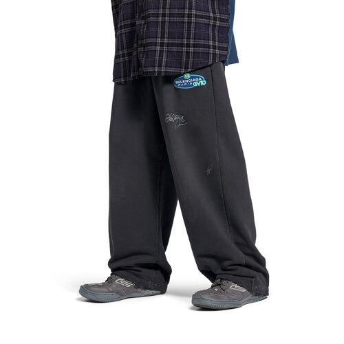 hamptons worn-out sneaker