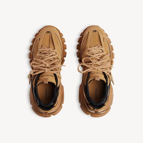 track yard trainers