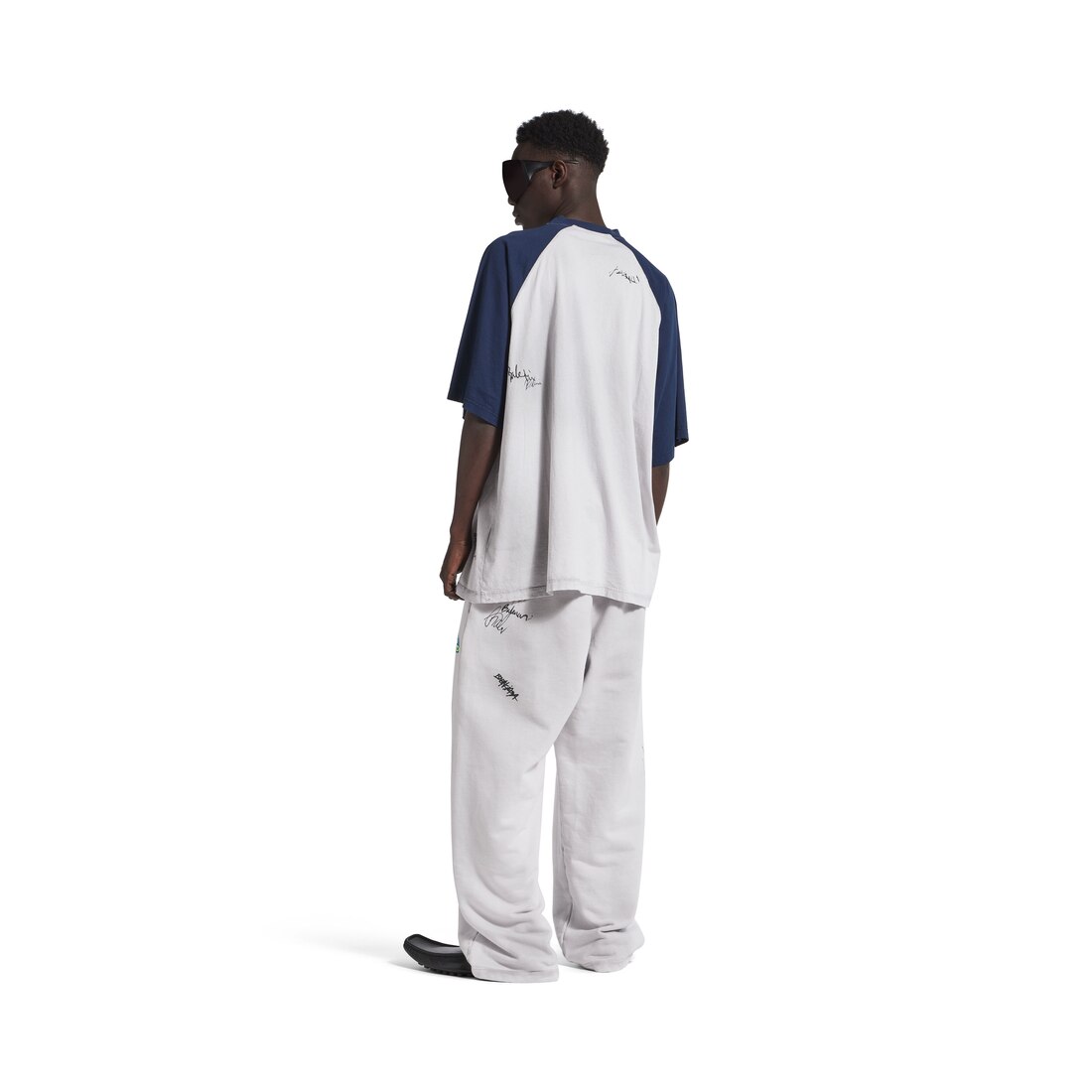 Men's Banana Baggy Pants in Dirty White