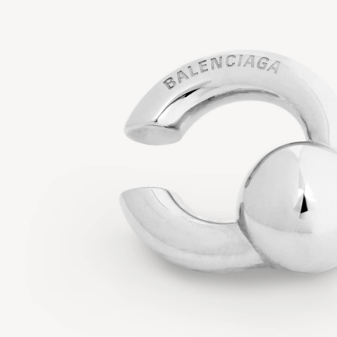 Atom Ear Cuff in Shiny Silver | Balenciaga Finland EN - Image 3