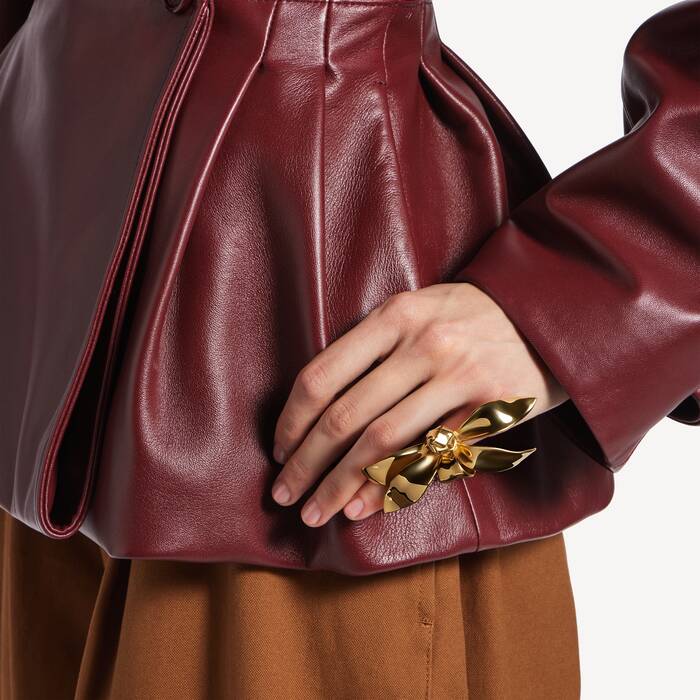 Women's Bloom Pinky Ring in Shiny Gold - Women | Balenciaga Netherlands EN - Image 2