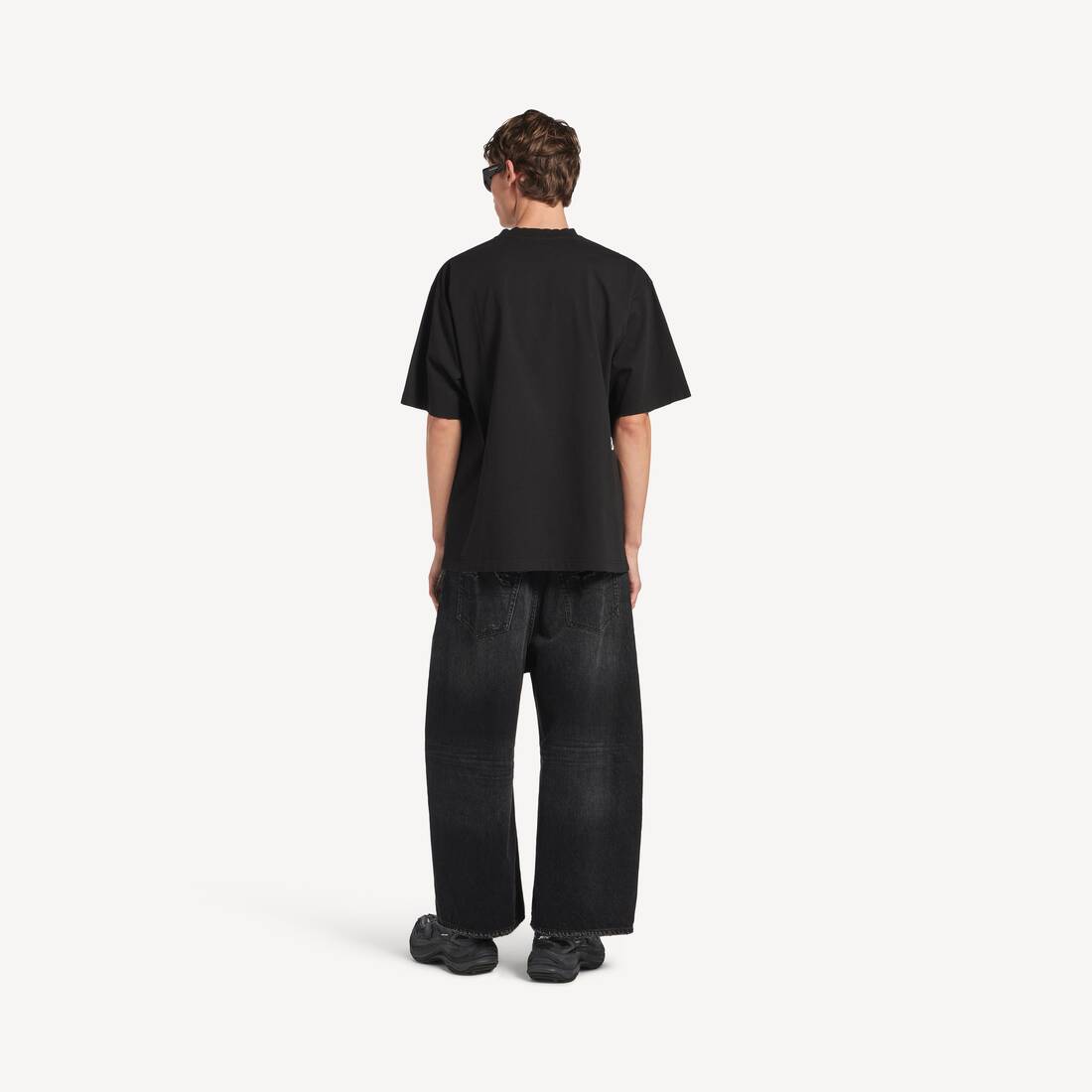 Men's I<3 U Medium Fit T-shirt in Black | Balenciaga United States EN - Image 4