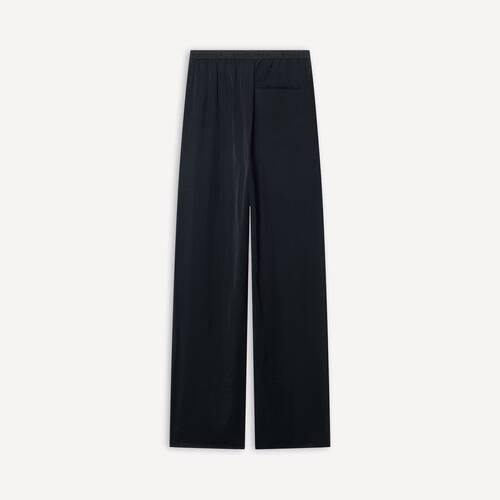 cal&ccedil;a com el&aacute;stico