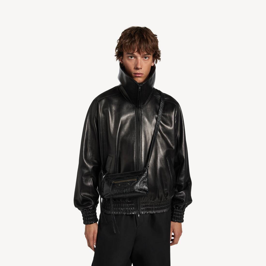 Men's Le City Phone Pouch in Black | Balenciaga Denmark EN - Image 7
