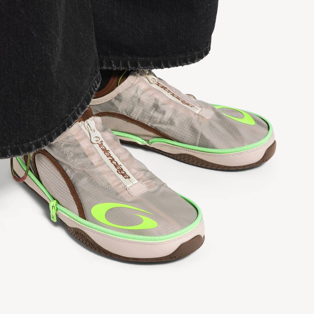 Men's Pocket Sneaker in Beige/neon Green | Balenciaga Canada EN - Image 6