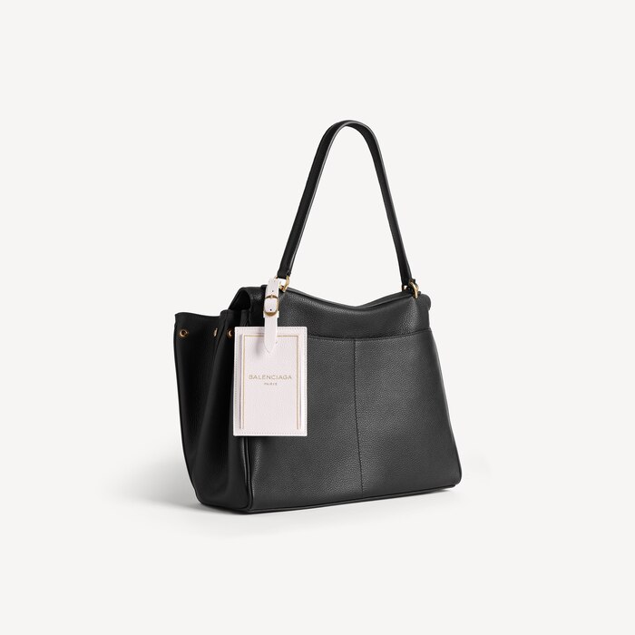 fragrance luggage tag