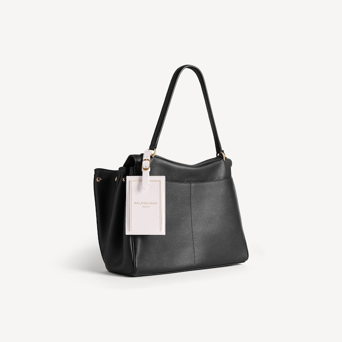 fragrance luggage tag