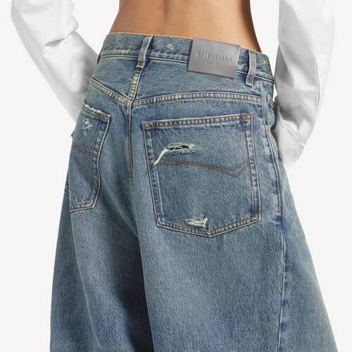 low crotch baggy jeans