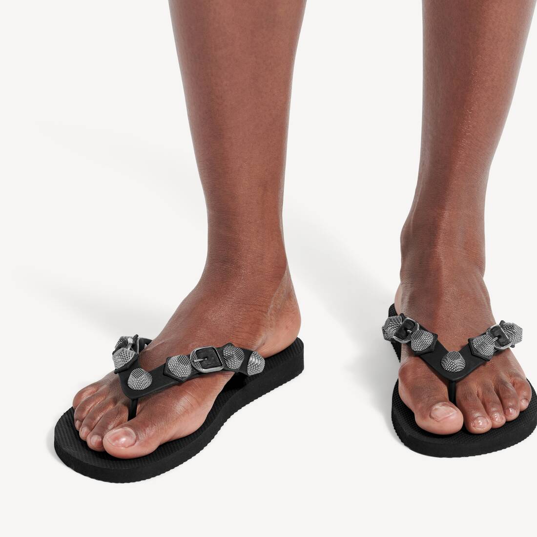 Women's Cagole Thong Sandal in Black | Balenciaga Brazil EN - Image 8