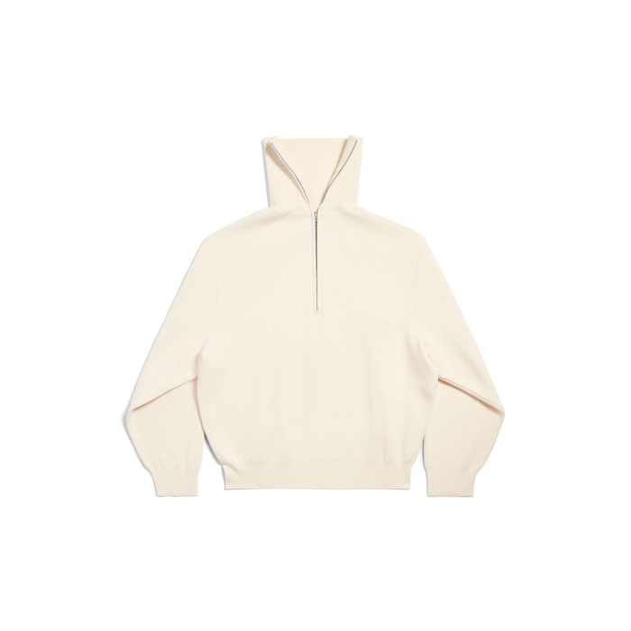 back-to-front pullover mit hochgeschlossenem kragen