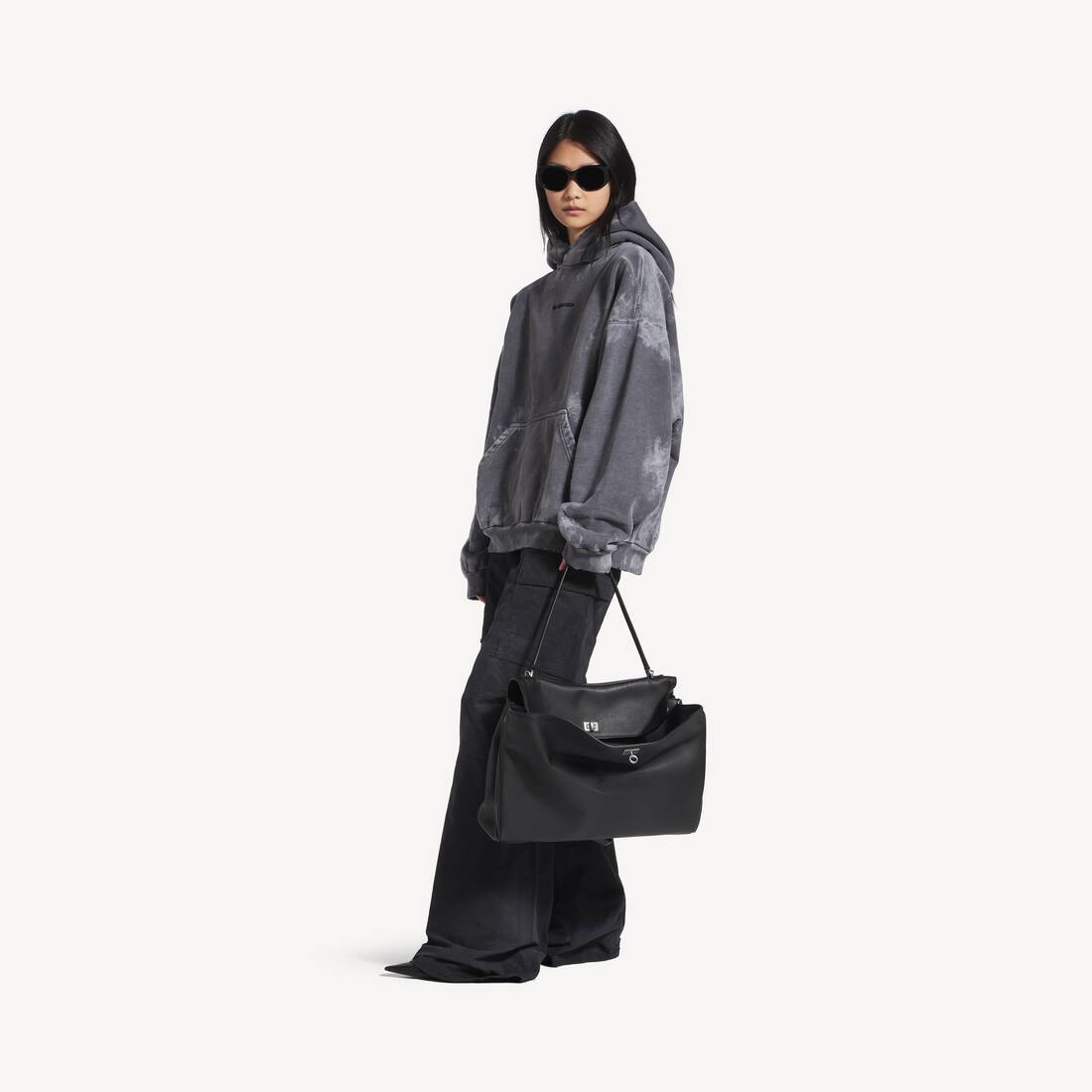 Men's Balenciaga Back Medium Fit Hoodie  in Grey | Balenciaga Brazil EN - Image 4