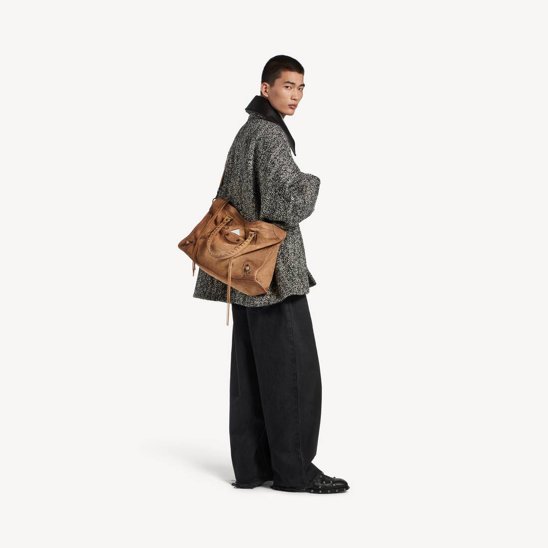 Men's Le City Bag Large in Camel | Balenciaga United States EN - Image 8