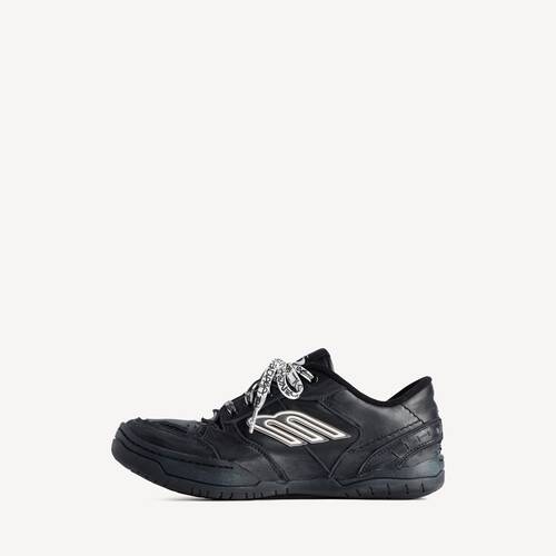 hamptons worn-out trainers