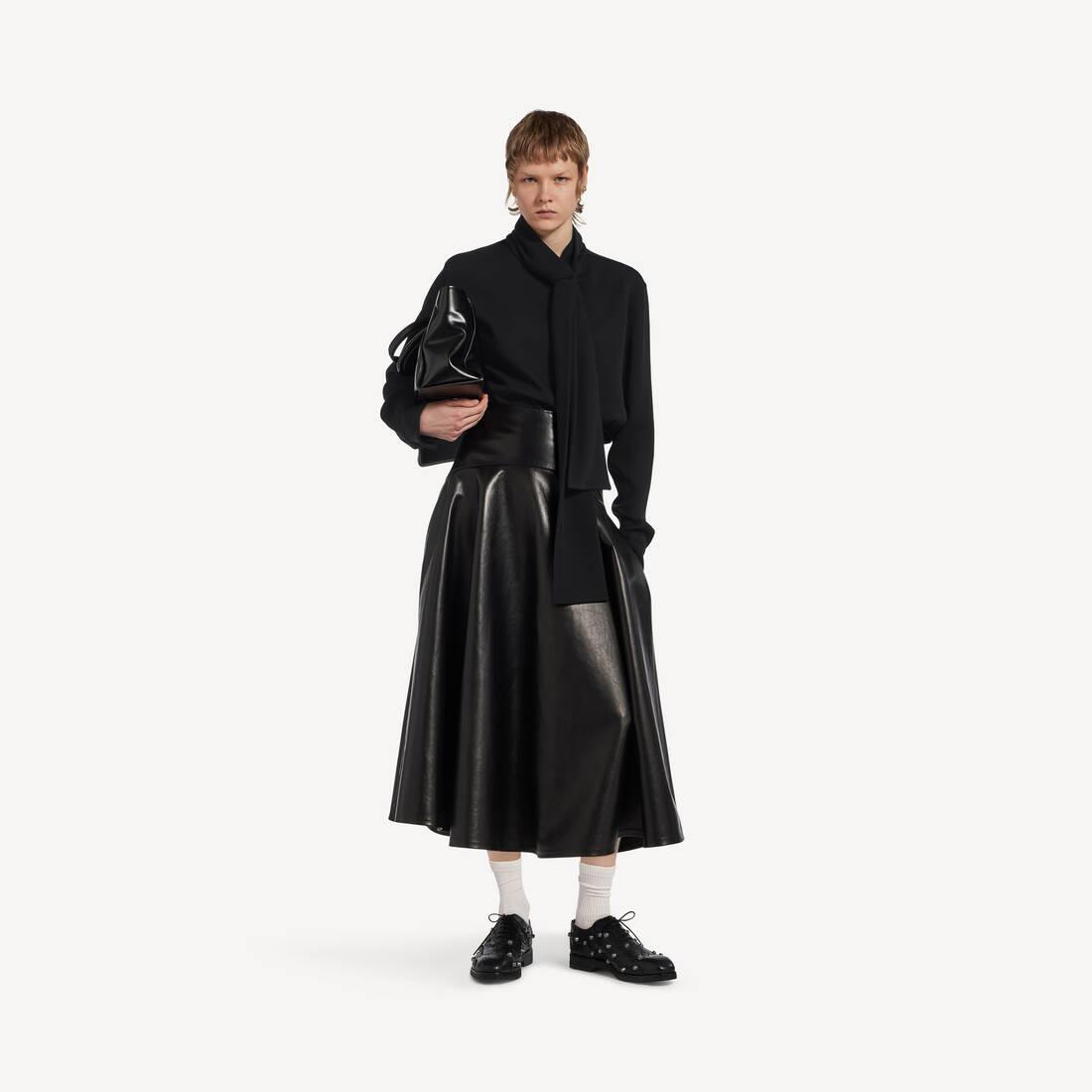 Women's Silk Crepe Scarf Shirt in Black | Balenciaga Poland EN - Image 2