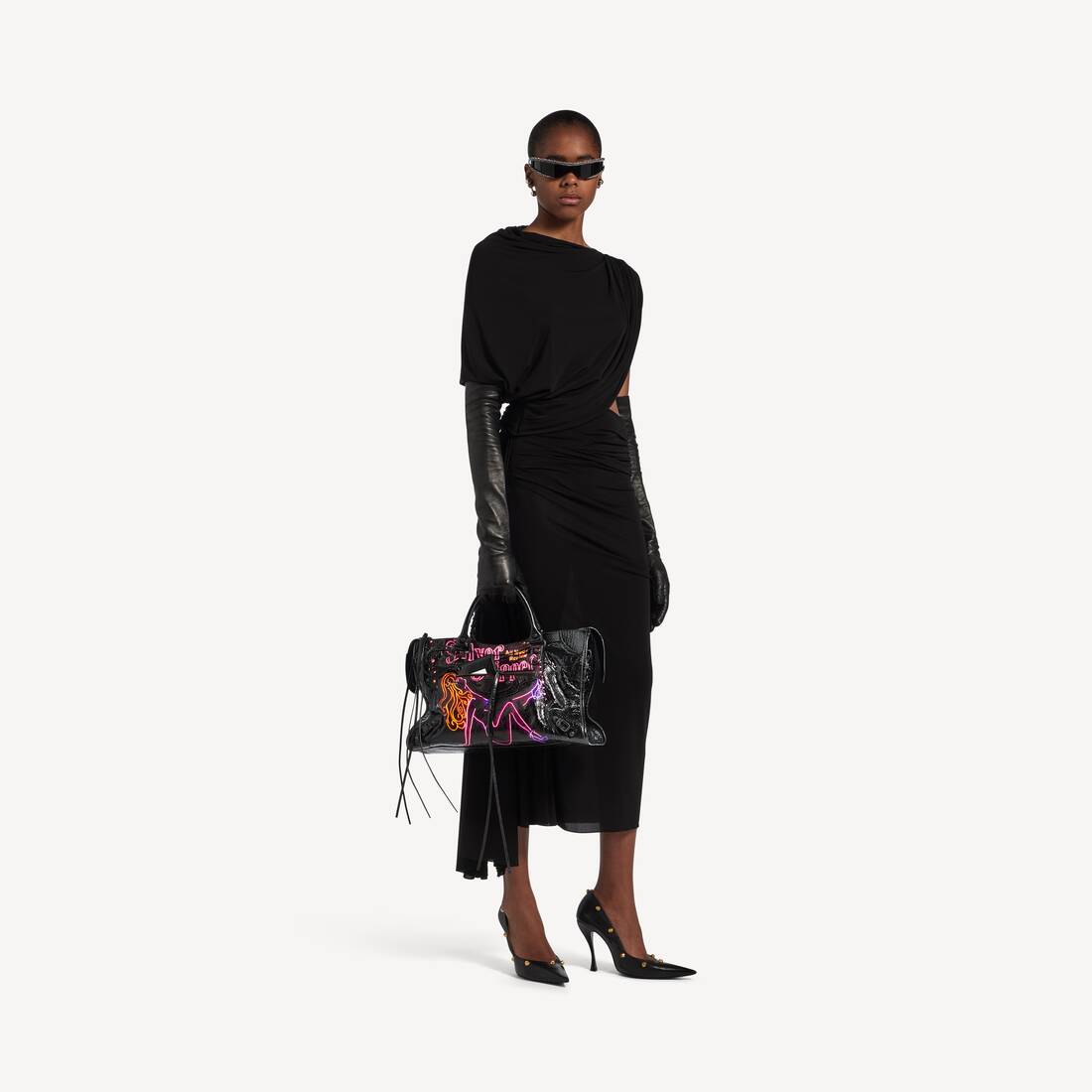 Women's Le City Bag Medium in Black | Balenciaga Croatia EN - Image 7
