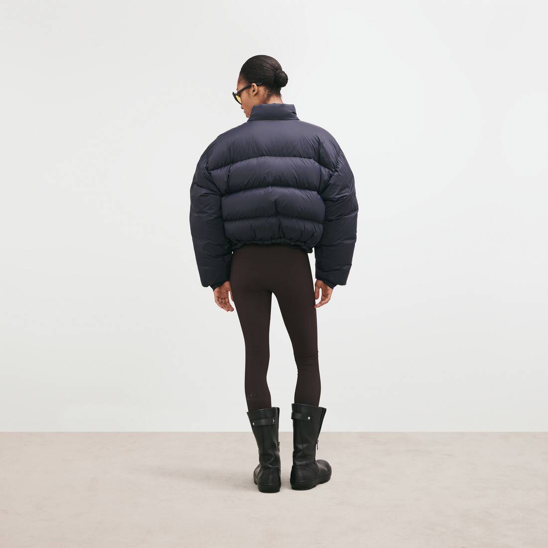 Women's Round Puffer in Dark Navy | Balenciaga France EN - Image 4