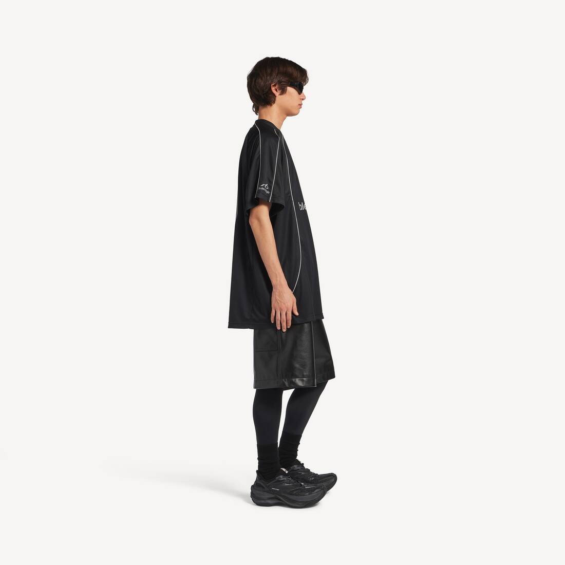 Men's Soccer Oversized T-shirt in Black | Balenciaga United States EN - Image 3