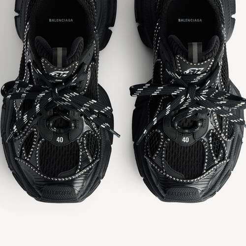 3xl rivets sneaker