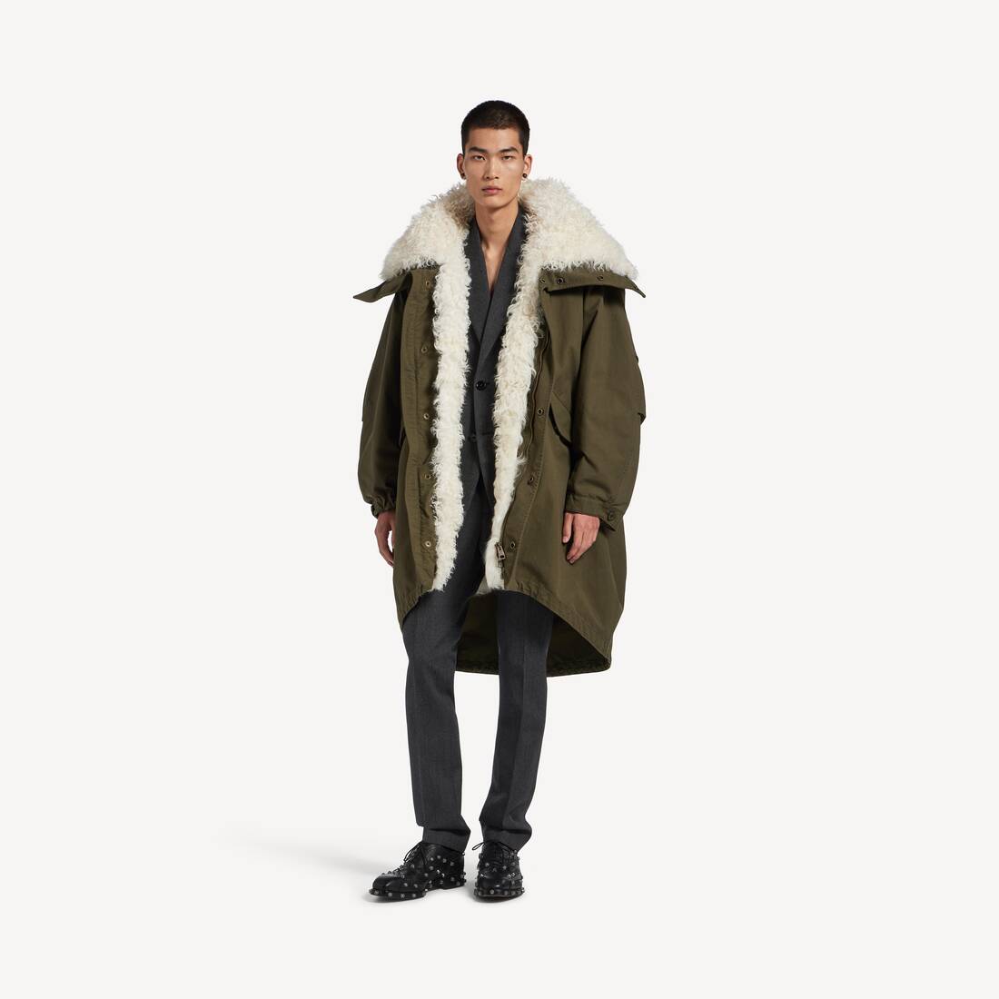 Men's High Collar Fishtail Parka With Shearling Detachable Lining in Khaki | Balenciaga United States EN - Image 2