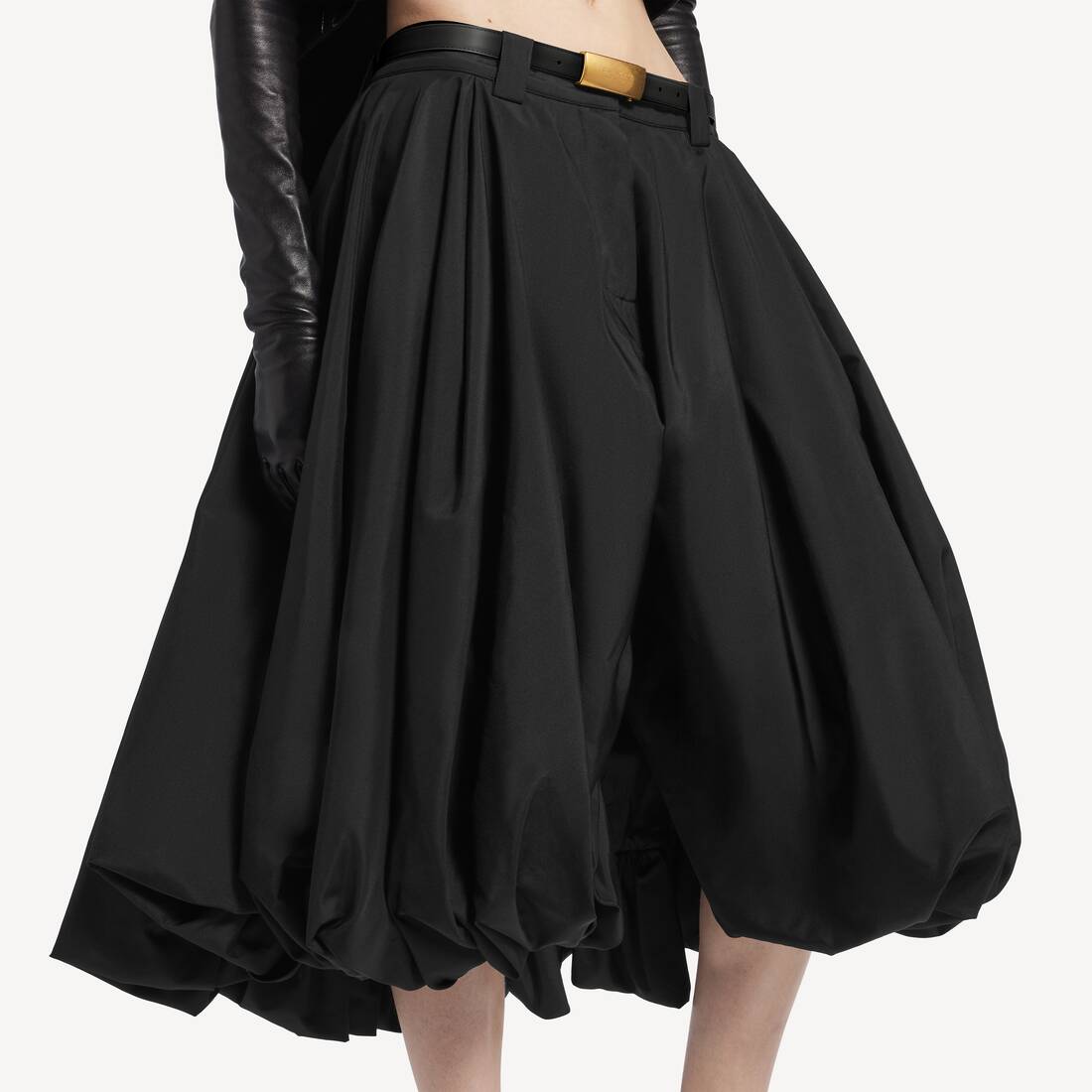 Women's Balloon Shorts in Black | Balenciaga United States EN - Image 6