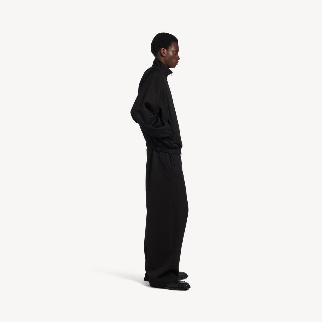Men's Tracksuit Pants in Black | Balenciaga Japan EN - Image 3