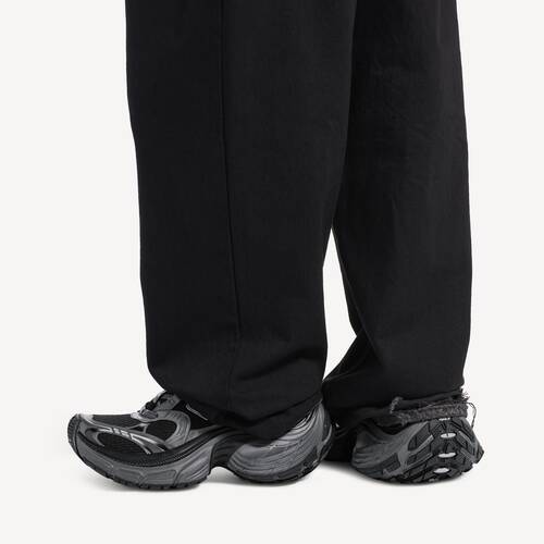 6xl sneaker