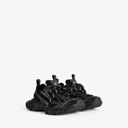 3xl rivets sneaker